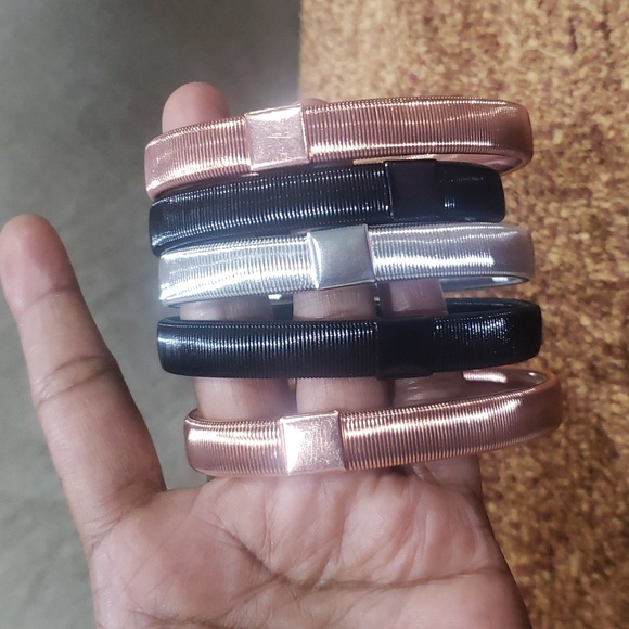 1pcs Bracelet or Sleeve Cuff Holder Metal Sleeve Garter 2 in 1 - Picture 10 of 12